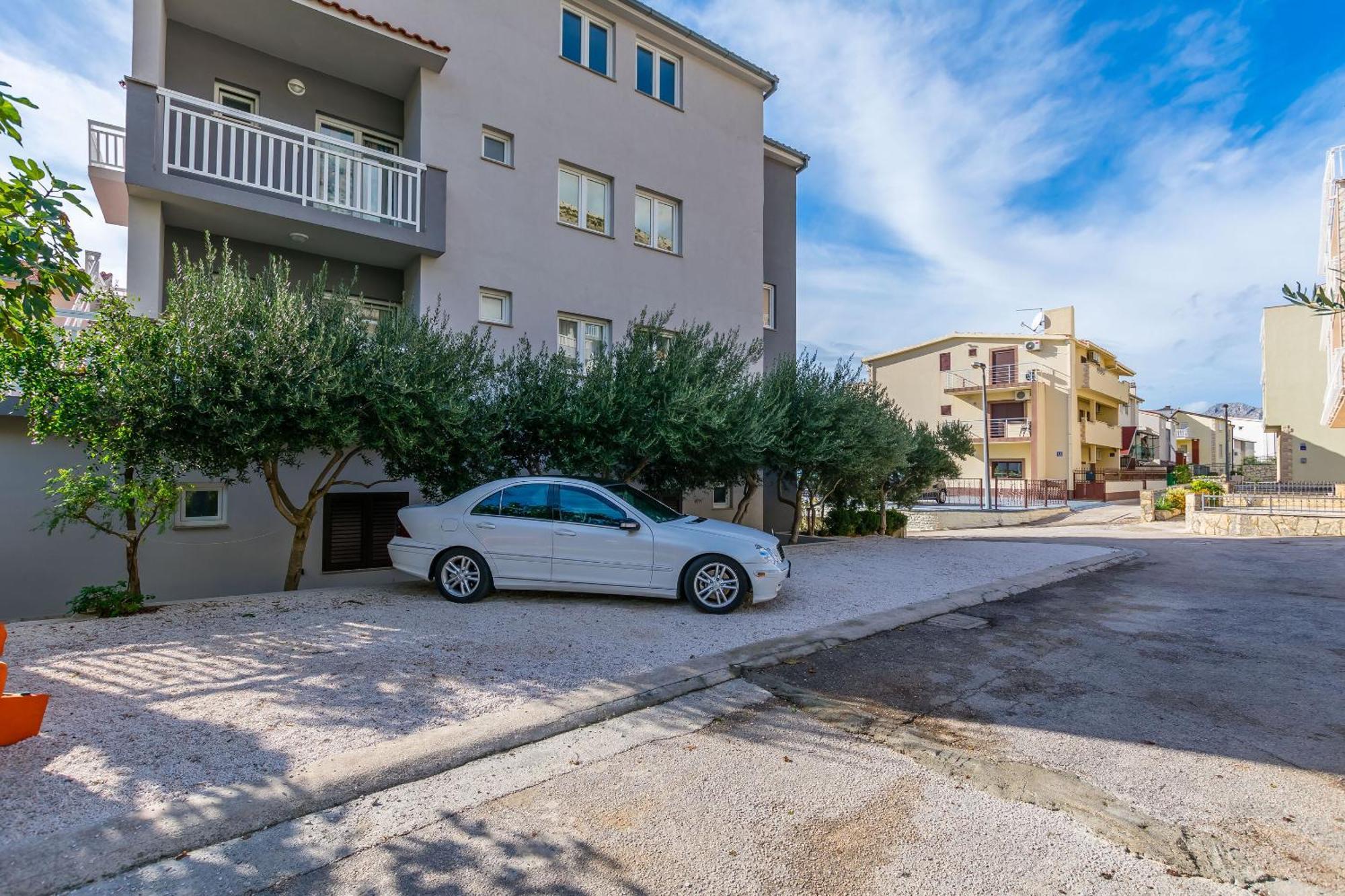 Apartments Kristina Оміш Екстер'єр фото