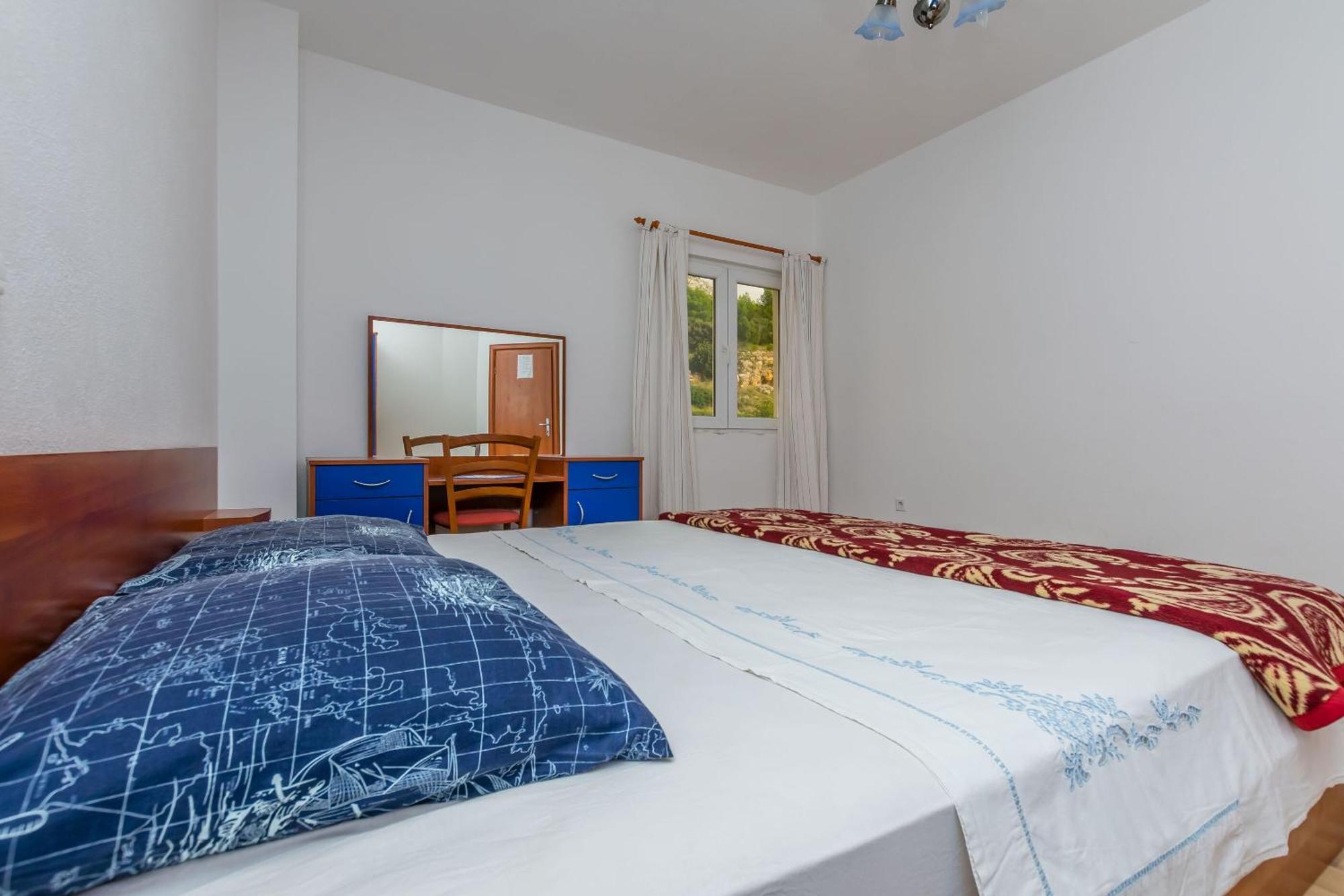 Apartments Kristina Оміш Екстер'єр фото