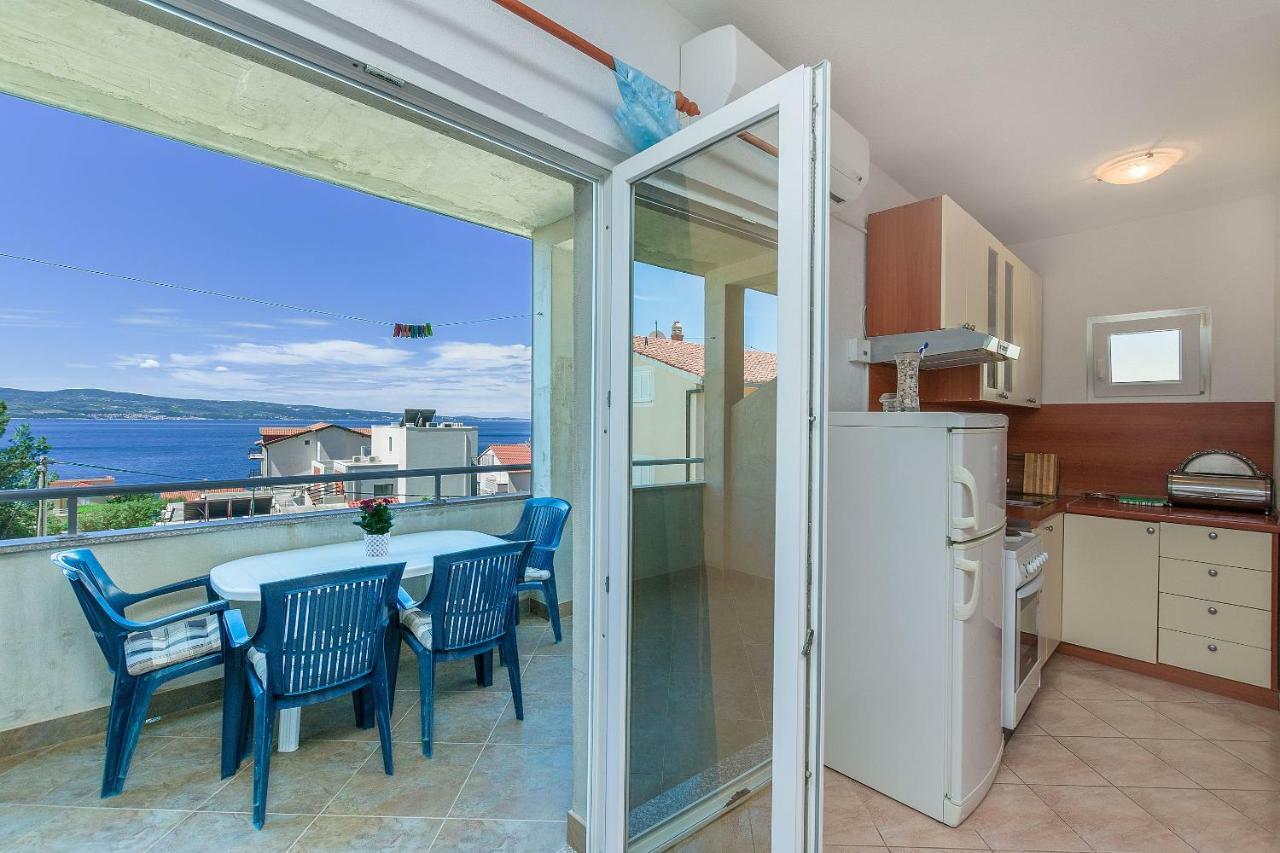 Apartments Kristina Оміш Екстер'єр фото